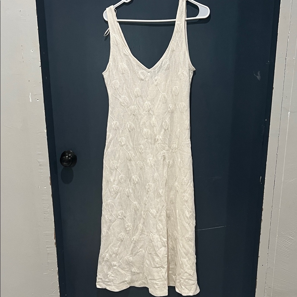 Zara Elegant White Sleeveless Dress